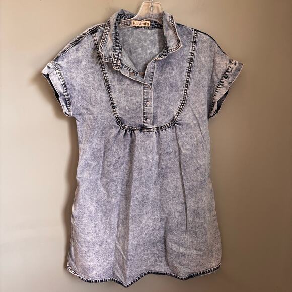 White Washed Short Sleeve Shift Dress - Picture 1 of 5